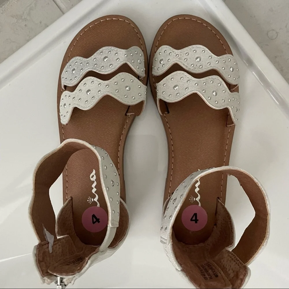 Nina Girls Willette Strappy Sandals Size 4